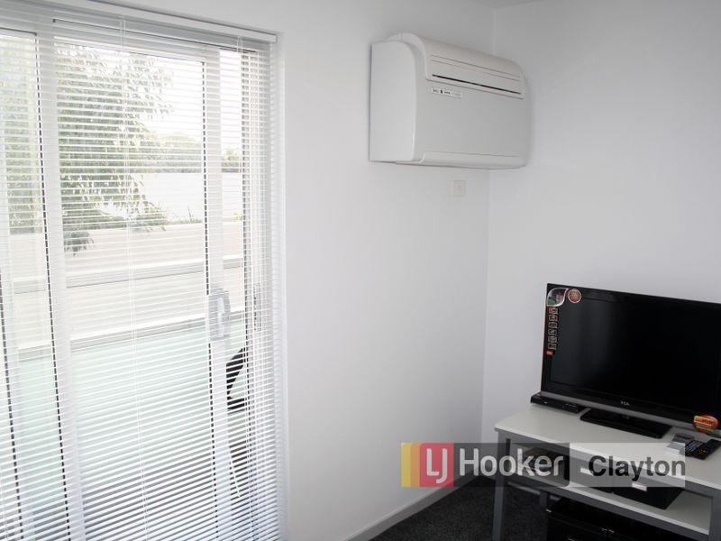 G17/1726-1728 Dandenong Road, Clayton VIC 3168