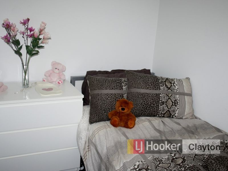 G17/1726-1728 Dandenong Road, Clayton VIC 3168
