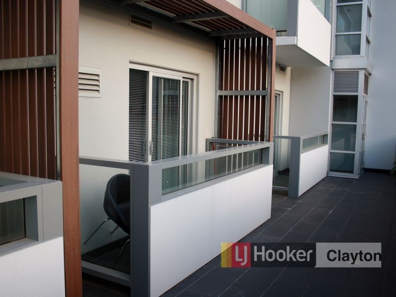 G17/1726-1728 Dandenong Road, Clayton VIC 3168