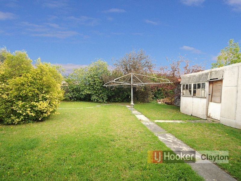 3 Ormond Road, Clayton VIC 3168