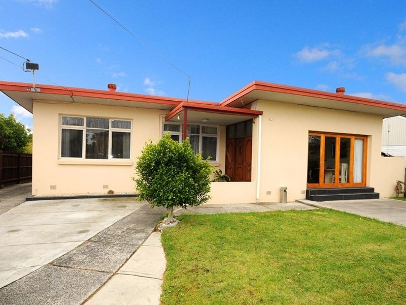 11 Viewbank Road, Mount Waverley VIC 3149