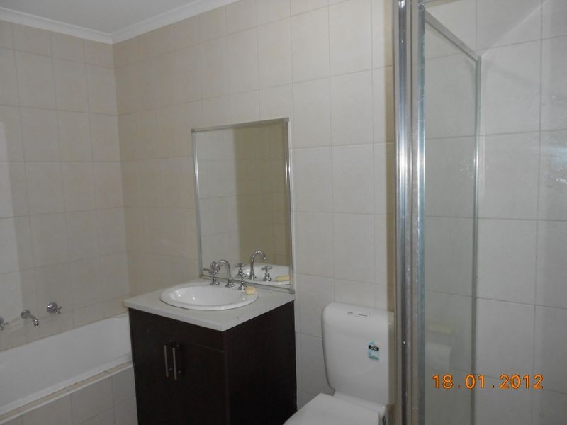 22 Woodside Avenue, Clayton VIC 3168