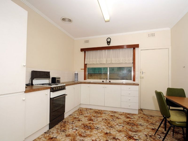 113 Kanooka Grove, Clayton VIC 3168