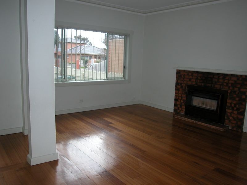 1/2 Mcgregor Street, Clayton VIC 3168