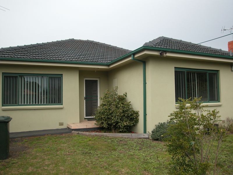 1/2 Mcgregor Street, Clayton VIC 3168