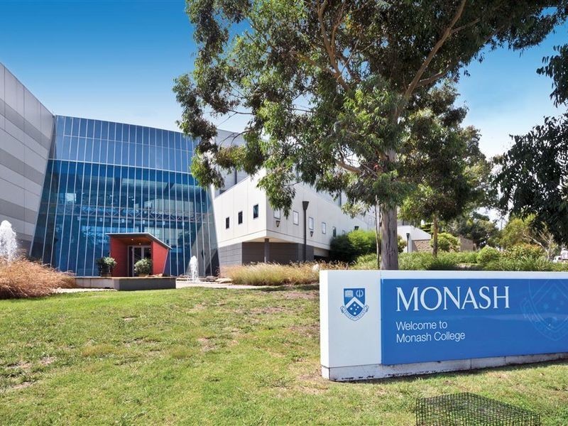 3/213 Normanby Road, Notting Hill VIC 3168