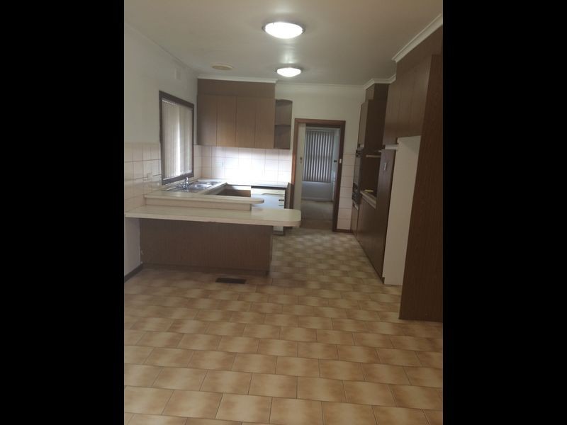 1/20 Madeleine Road, Clayton VIC 3168