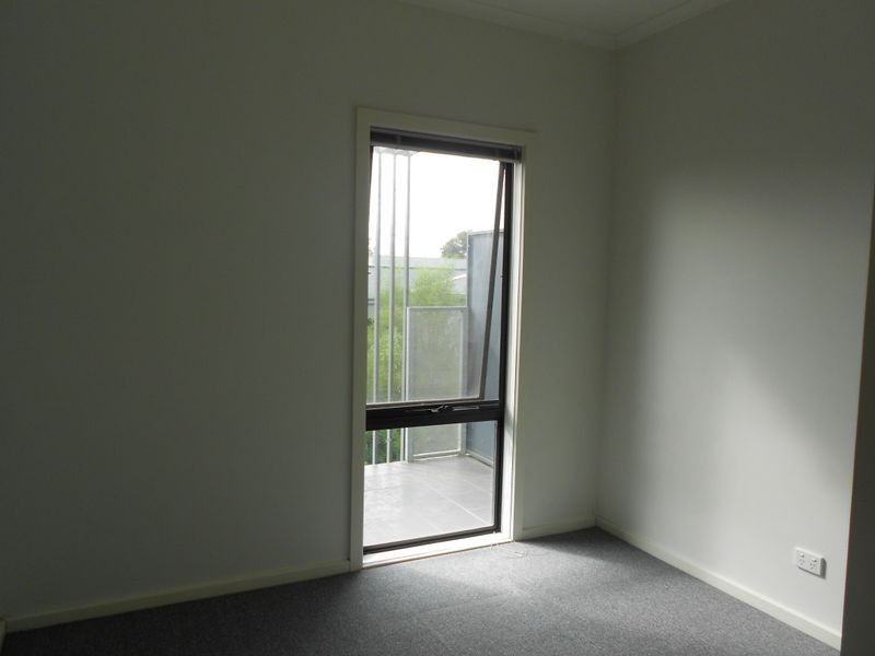 16/1 Eucalyptus Mews, Notting Hill VIC 3168