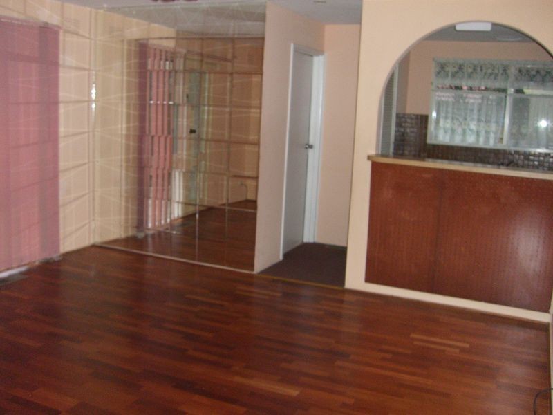 1 Bushland Avenue, Clayton South VIC 3169