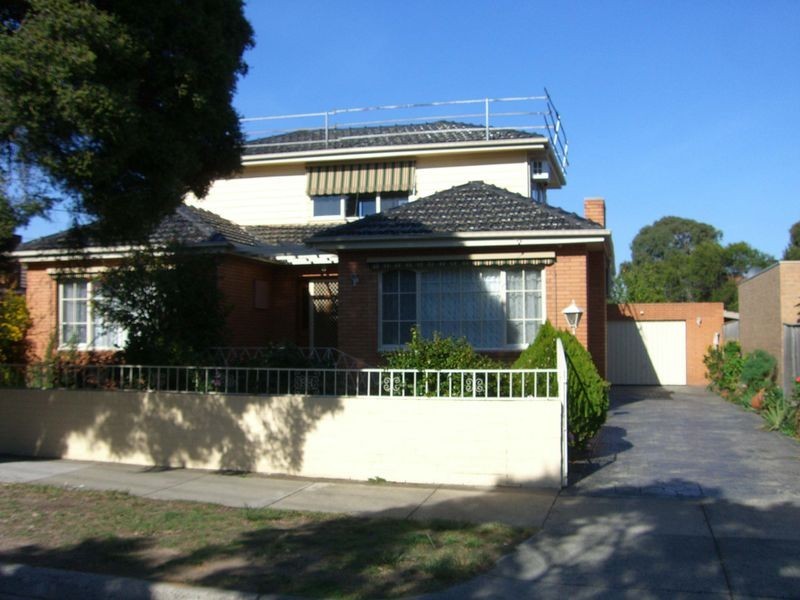 12 Lewis Street, Mount Waverley VIC 3149