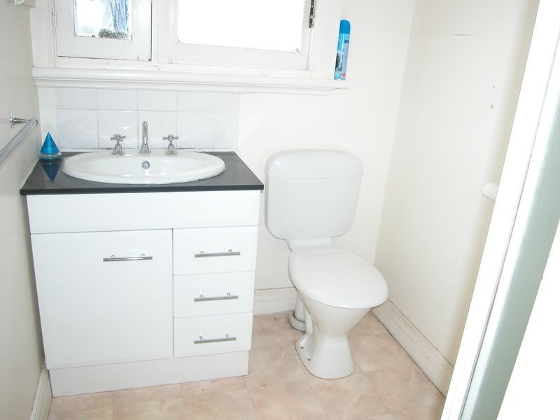 1266 Centre Road, Clayton VIC 3168