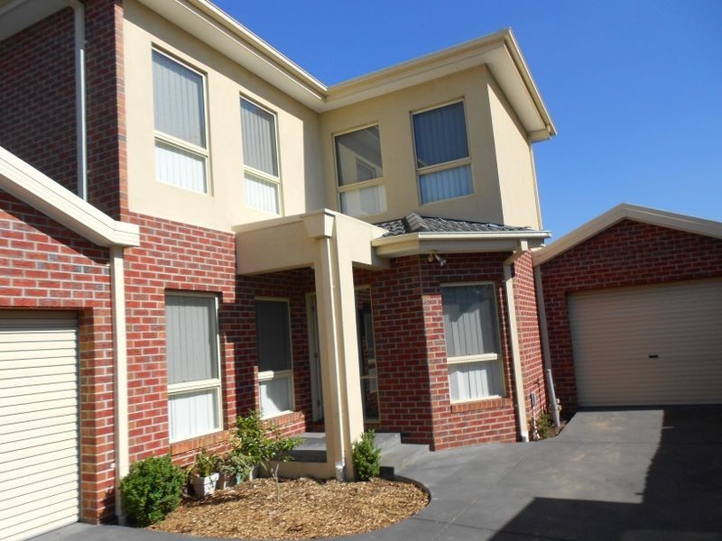 2/1372 Dandenong Road, Hughesdale VIC 3166