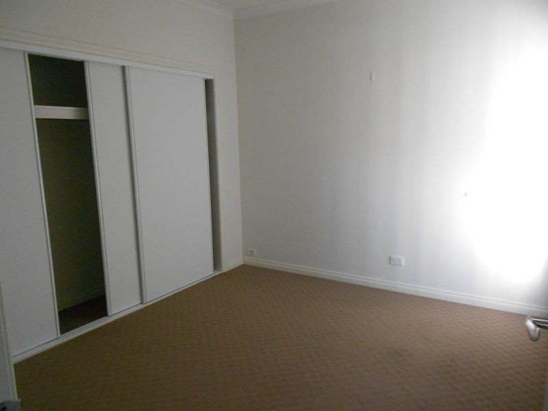 2/1372 Dandenong Road, Hughesdale VIC 3166