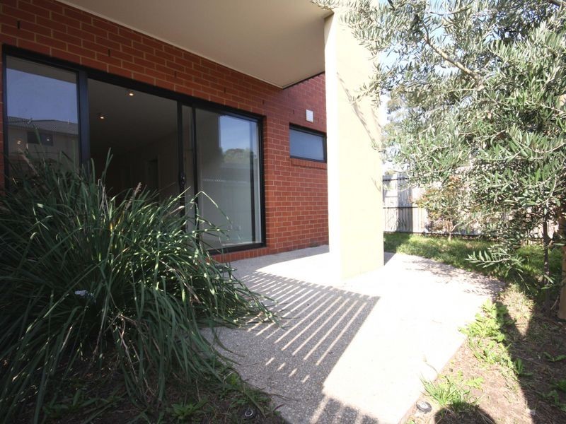 22/1 Greenfield Drive, Clayton VIC 3168