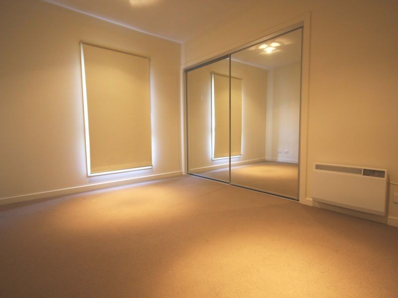 22/1 Greenfield Drive, Clayton VIC 3168