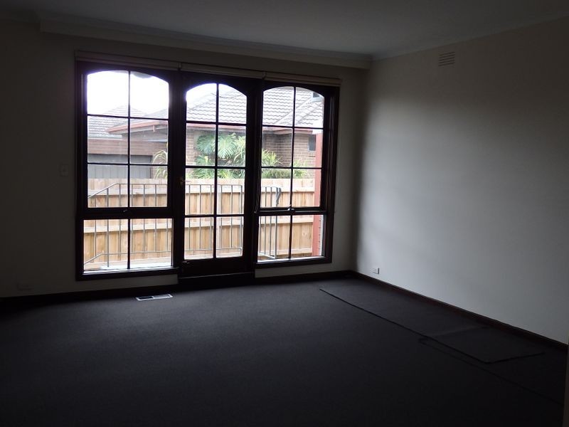 2/66 Edinburgh Street, Clayton VIC 3168