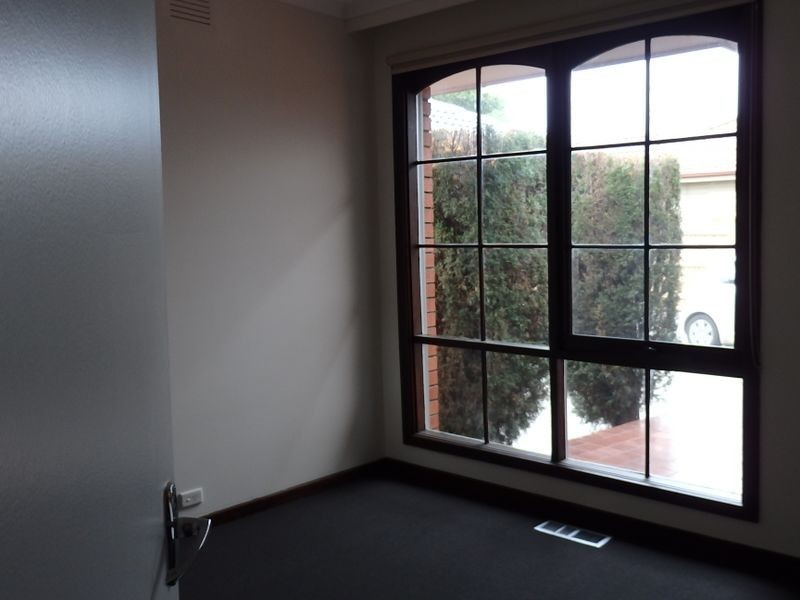 2/66 Edinburgh Street, Clayton VIC 3168
