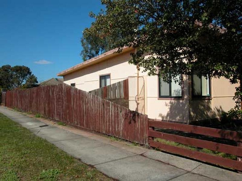 12 Knight Street, Clayton VIC 3168