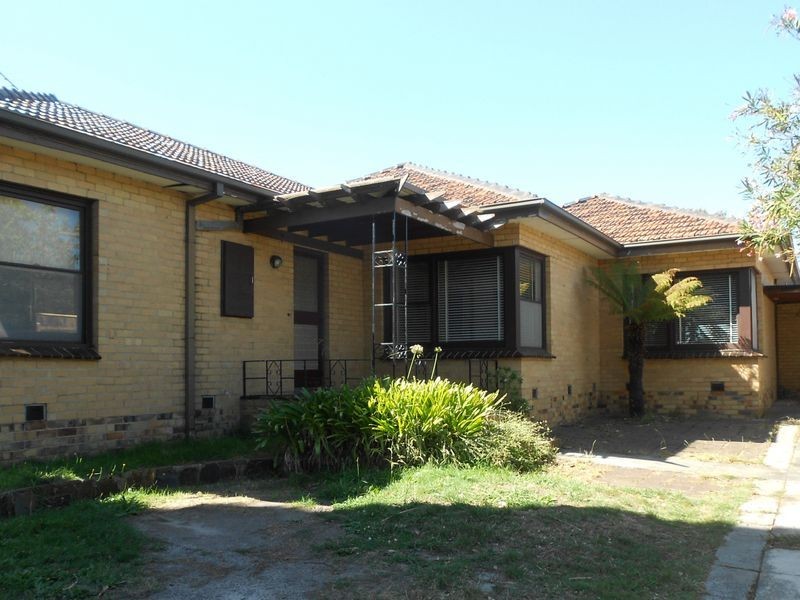 54 Glenbrook Avenue, Clayton VIC 3168