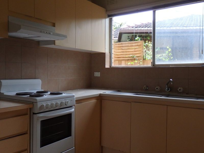 9/1927 Dandenong Road, Clayton VIC 3168