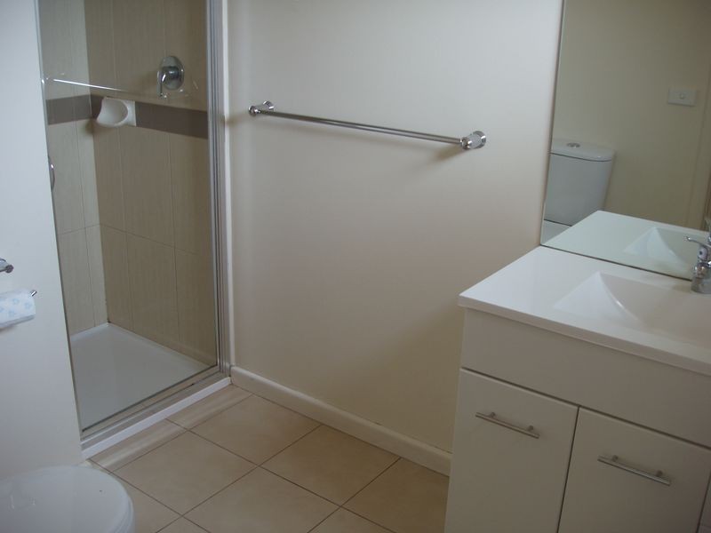 1/18 Royalty Street, Clayton VIC 3168