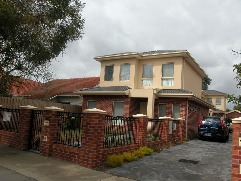 1/1372 Dandenong Road, Hughesdale VIC 3166
