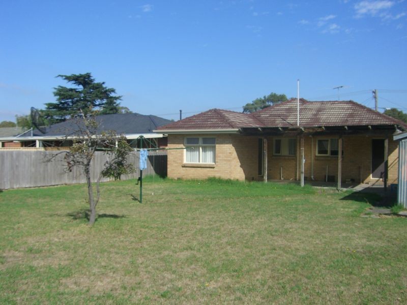 11 Clive Street, Springvale VIC 3171