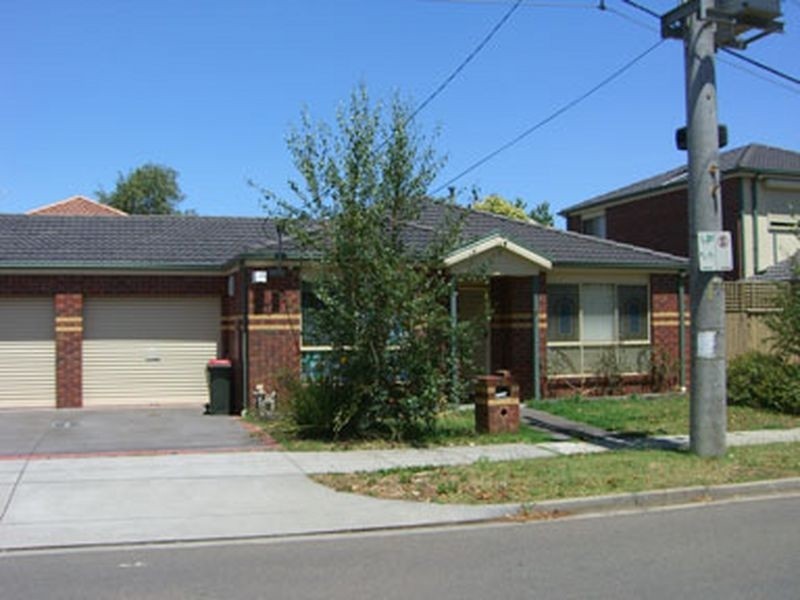 2 Bayview Avenue, Clayton VIC 3168