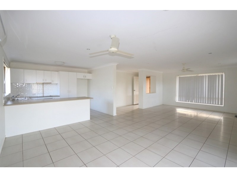 21 Scenic Drive, Emerald QLD 4720