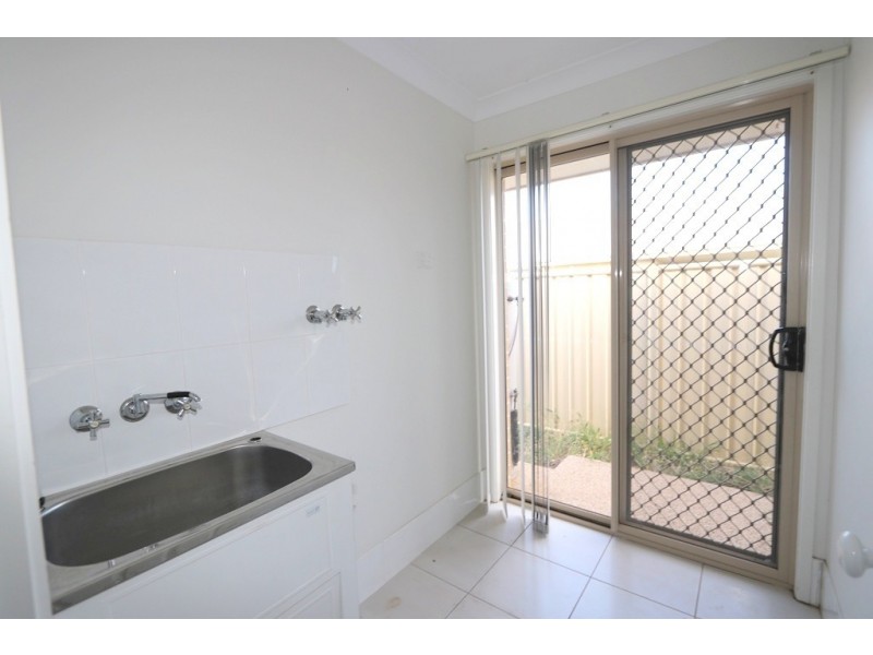 21 Scenic Drive, Emerald QLD 4720