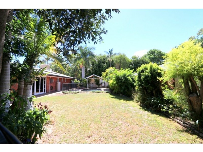 9 Rivoli Place, Emerald QLD 4720