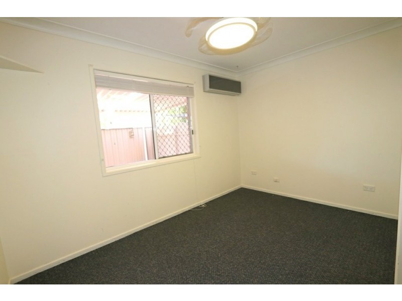 9 Rivoli Place, Emerald QLD 4720