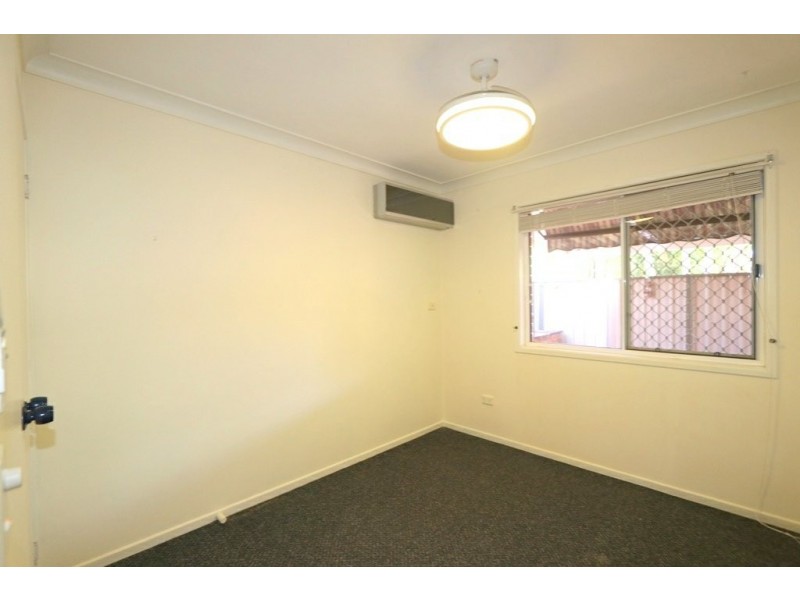 9 Rivoli Place, Emerald QLD 4720