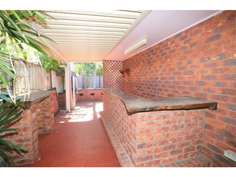 9 Rivoli Place, Emerald QLD 4720
