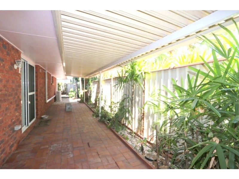 9 Rivoli Place, Emerald QLD 4720