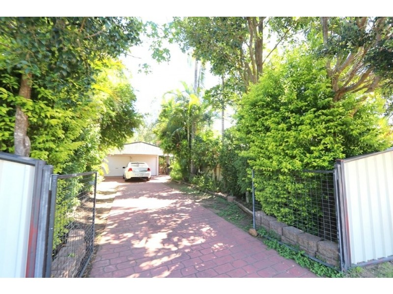 9 Rivoli Place, Emerald QLD 4720