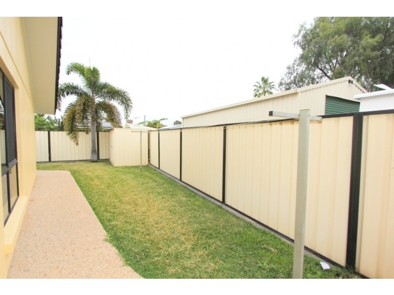 2/19 Louisa Court, Emerald QLD 4720