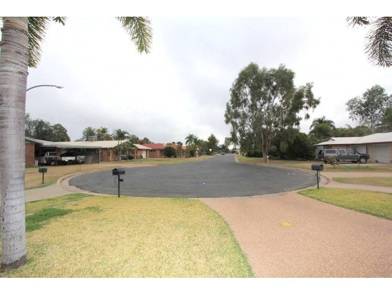 2/19 Louisa Court, Emerald QLD 4720