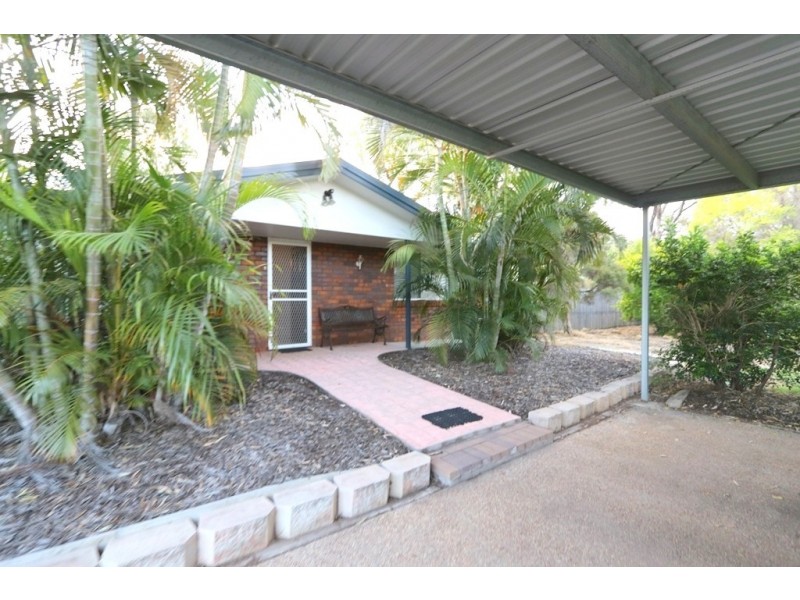 6 Oxley Court, Emerald QLD 4720