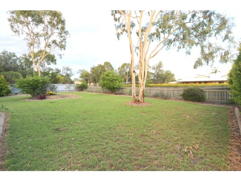 6 Oxley Court, Emerald QLD 4720