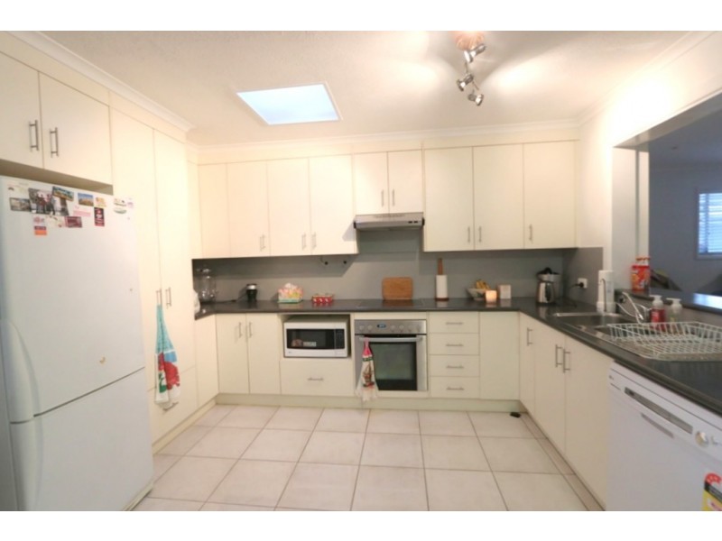 6 Oxley Court, Emerald QLD 4720