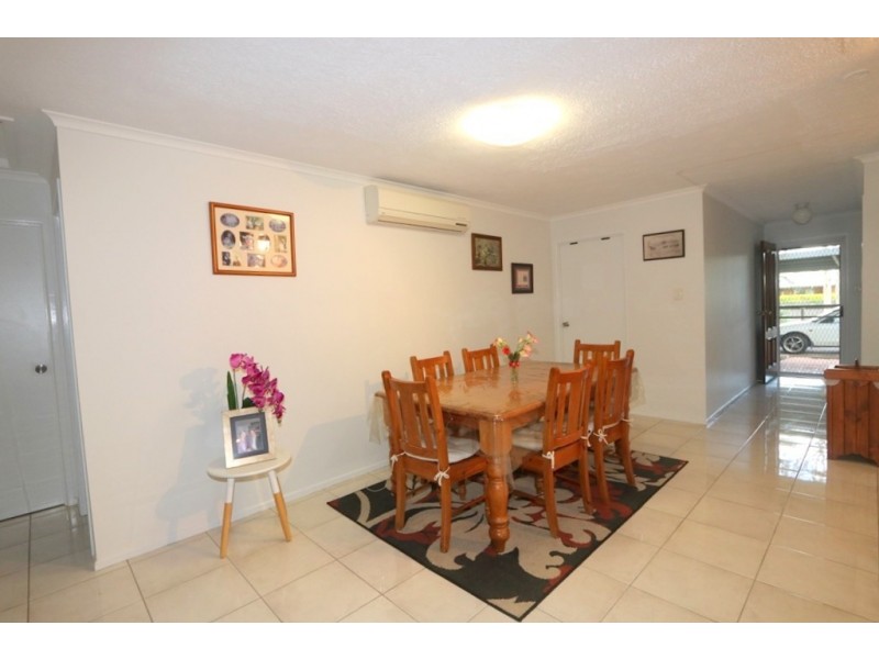 6 Oxley Court, Emerald QLD 4720