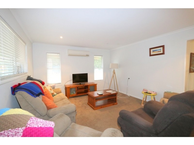 6 Oxley Court, Emerald QLD 4720