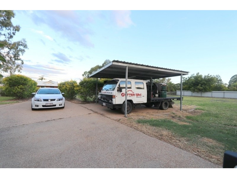 6 Oxley Court, Emerald QLD 4720