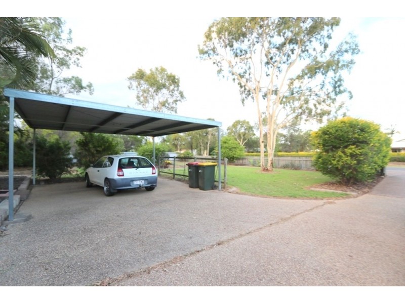 6 Oxley Court, Emerald QLD 4720