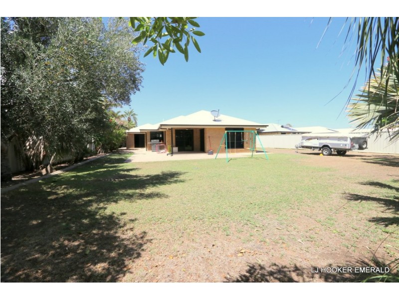 1 Siobhan Court, Emerald QLD 4720