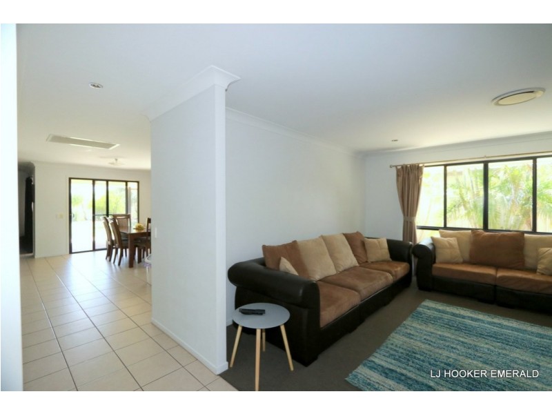 1 Siobhan Court, Emerald QLD 4720