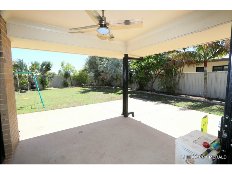 1 Siobhan Court, Emerald QLD 4720