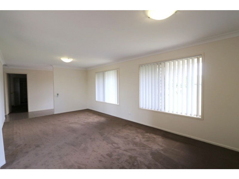 7 Spring Grove, Emerald QLD 4720