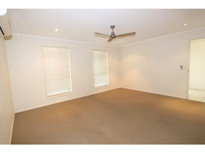 9 Blue Gums Drive, Emerald QLD 4720